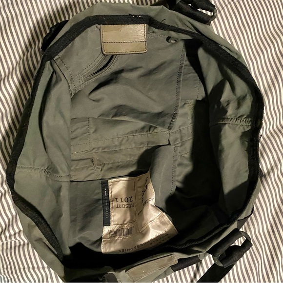 Marc by Marc Jacobs Grey and Black Canvas Utility Tote Bag - Picture 4 of 8